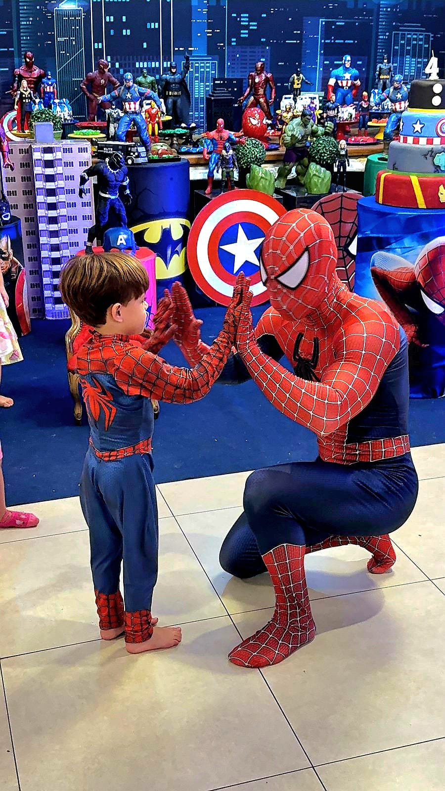 Herói do universo Homem-Aranha em evento