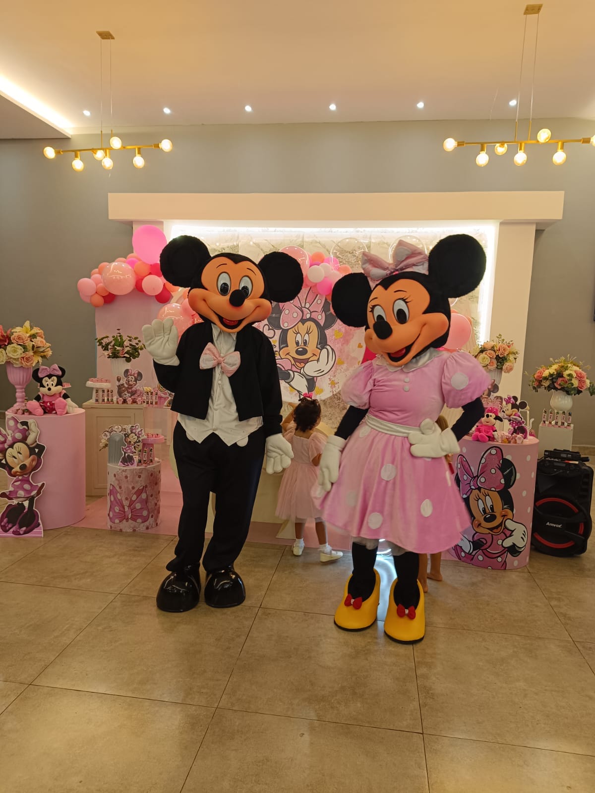 Mickey e Minnie rosa em evento